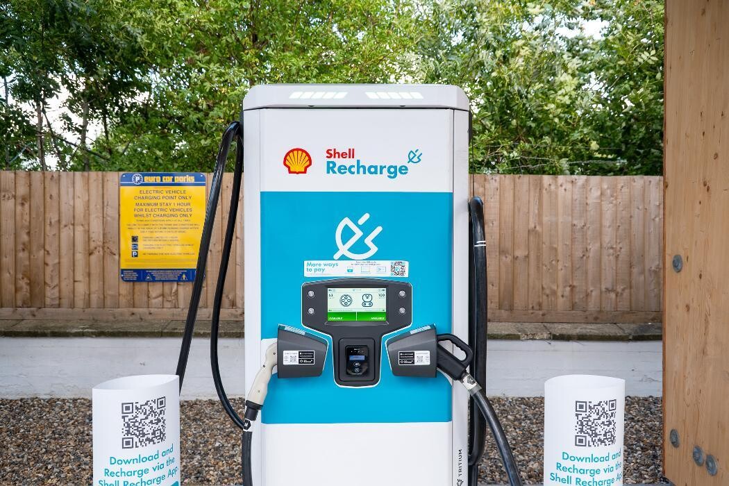 Images Shell Recharge Charging Station