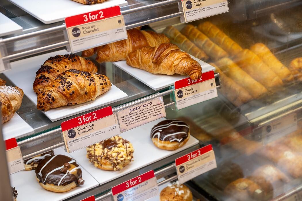 Images Shell Recharge Charging Station