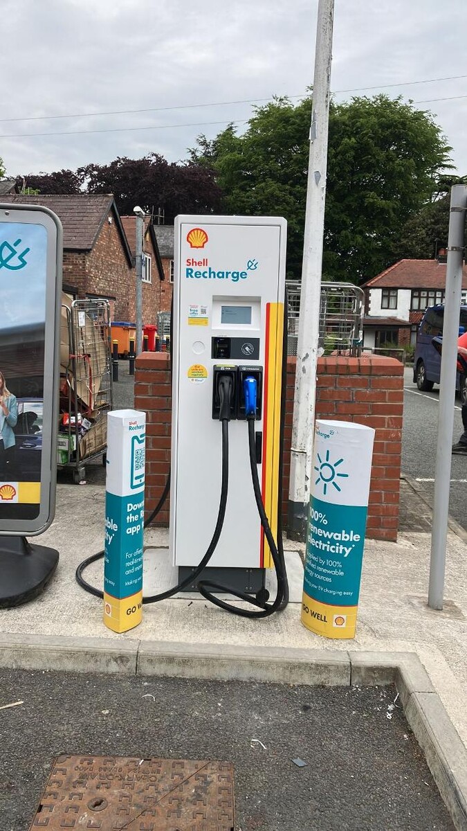 Images Shell Recharge Charging Station