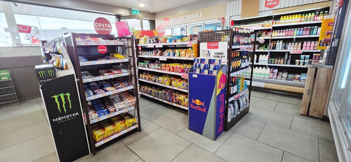 Images Shell Recharge Charging Station