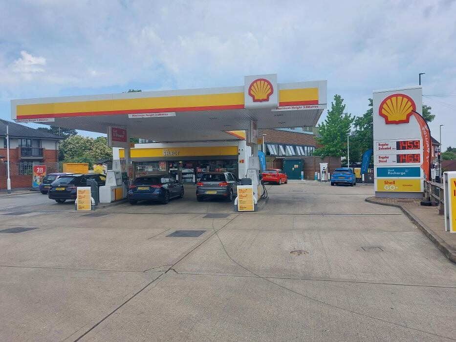 Images Shell Recharge Charging Station