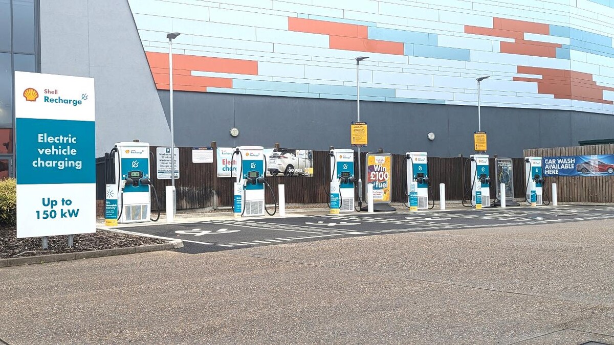 Images Shell Recharge Charging Station