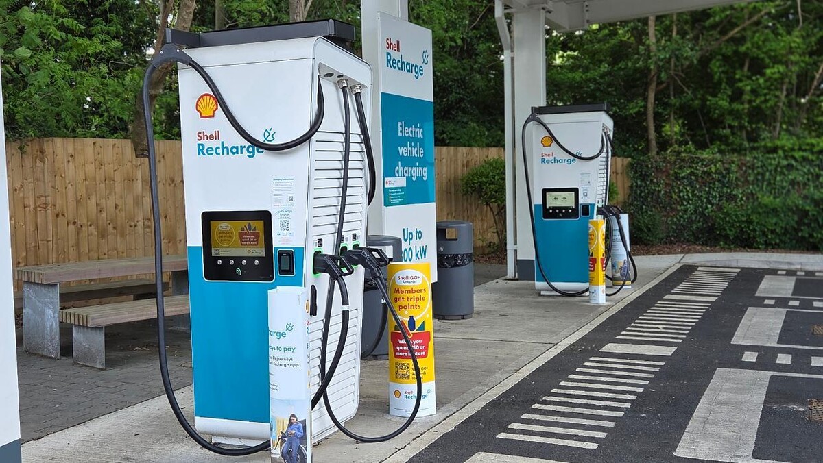 Images Shell Recharge Charging Station