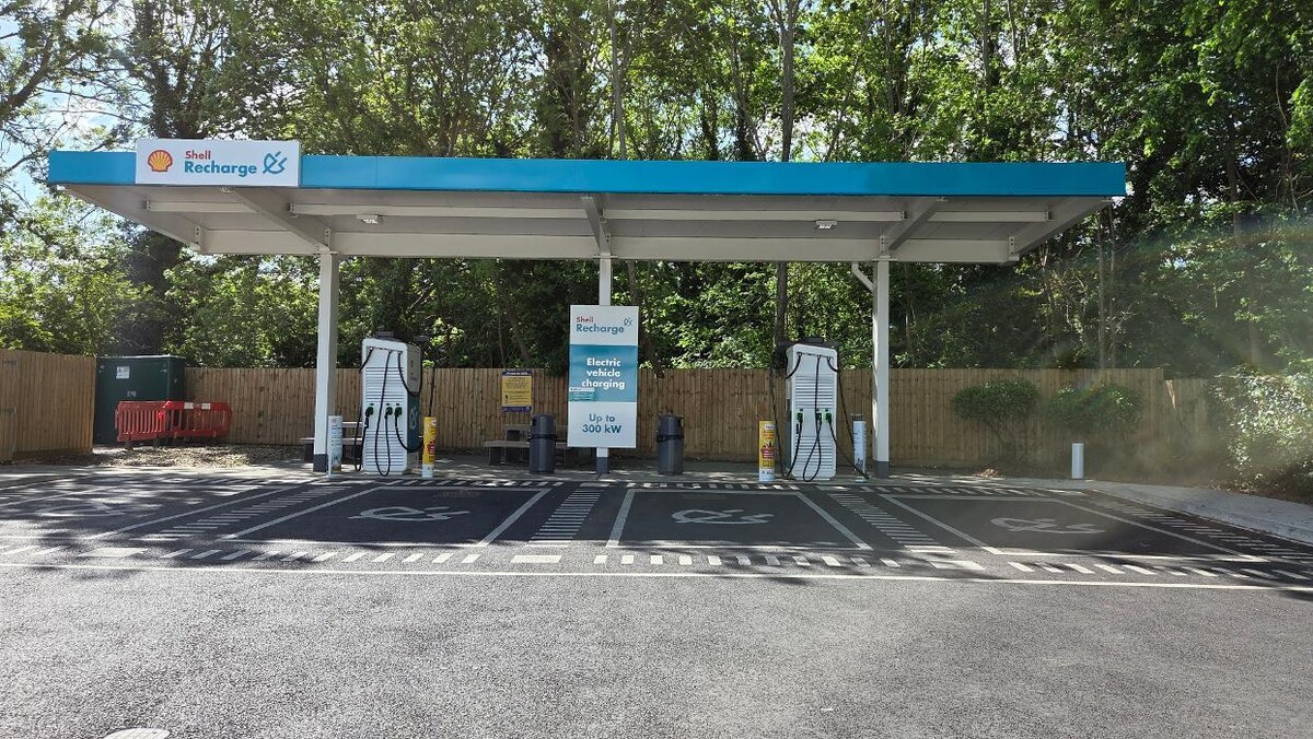 Images Shell Recharge Charging Station