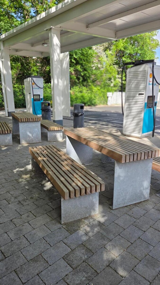 Images Shell Recharge Charging Station