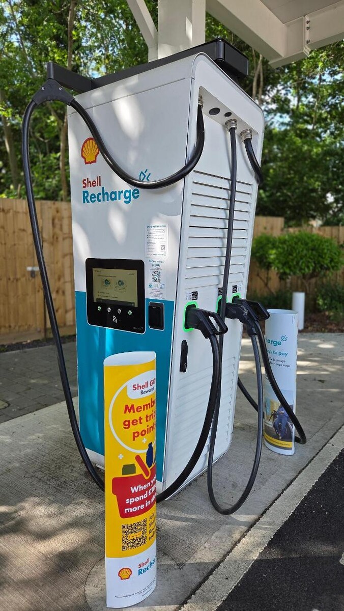 Images Shell Recharge Charging Station