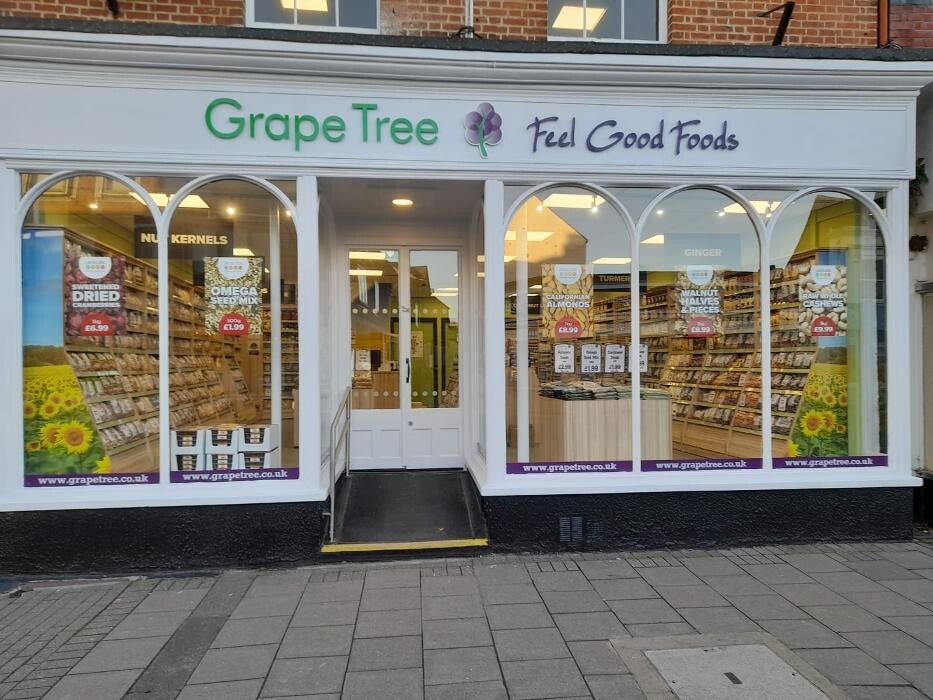 Images Grape Tree Lymington