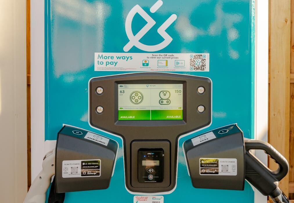 Images Shell Recharge Charging Station