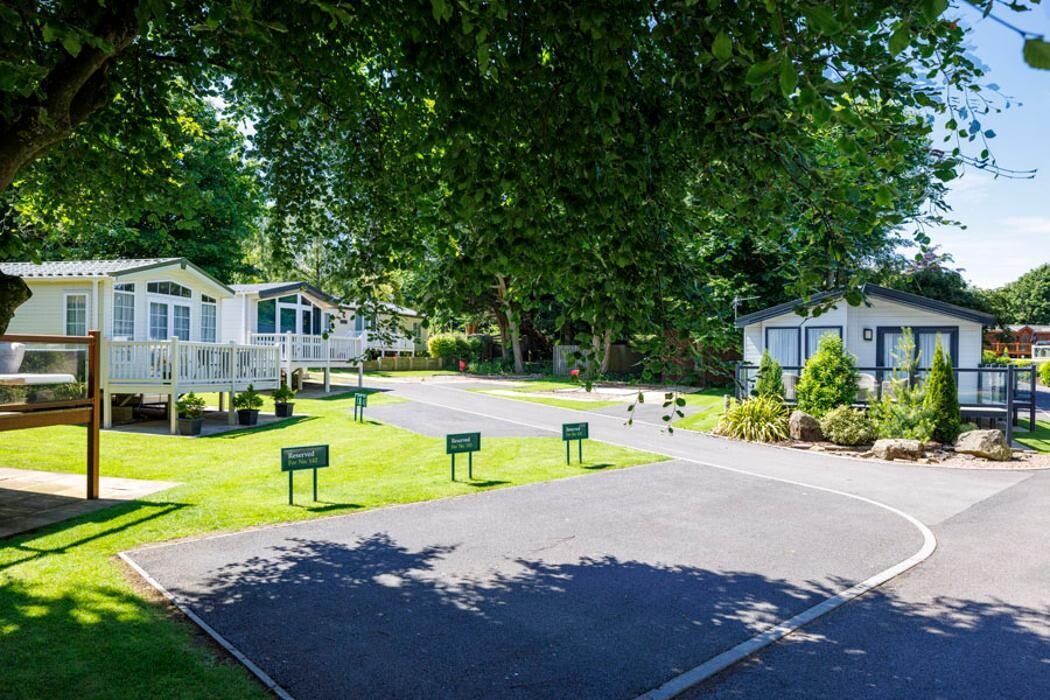 Images Chantry - Holiday Park & Holiday Homes - Park Leisure