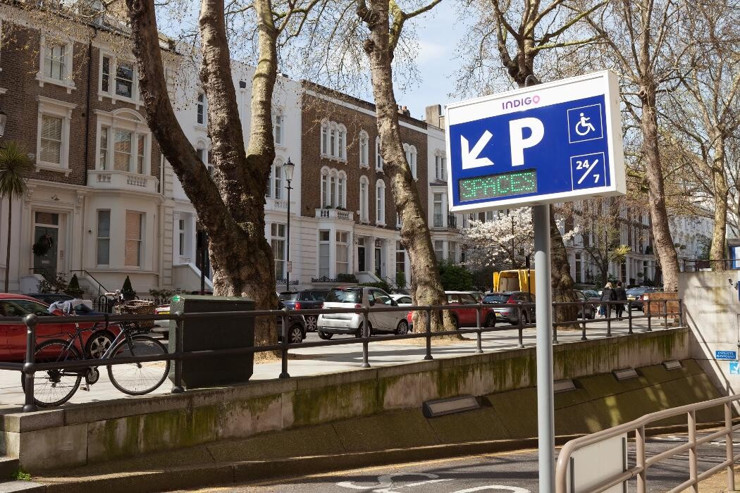 Images Kensington High Street Car Park - Saba Parking
