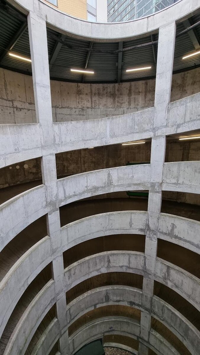 Images The West India Quay Car Park - Saba Parking