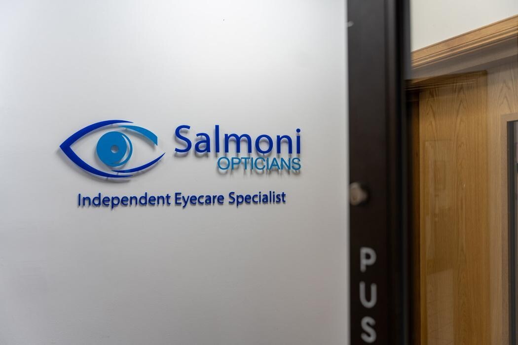 Images Salmoni Opticians