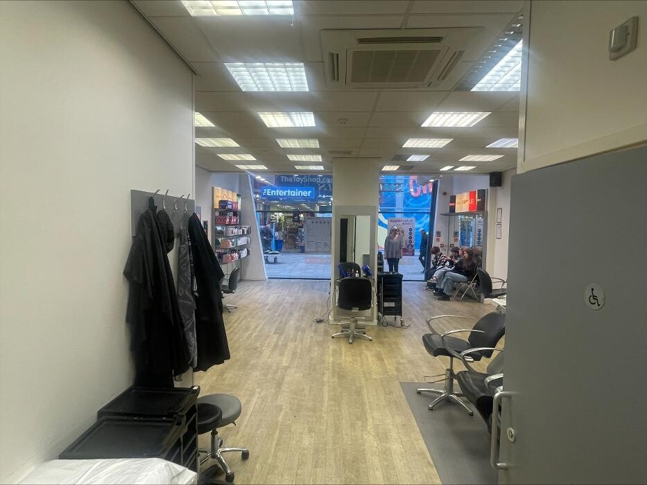 Images Supercuts Hair Salon Trinity Walk Wakefield