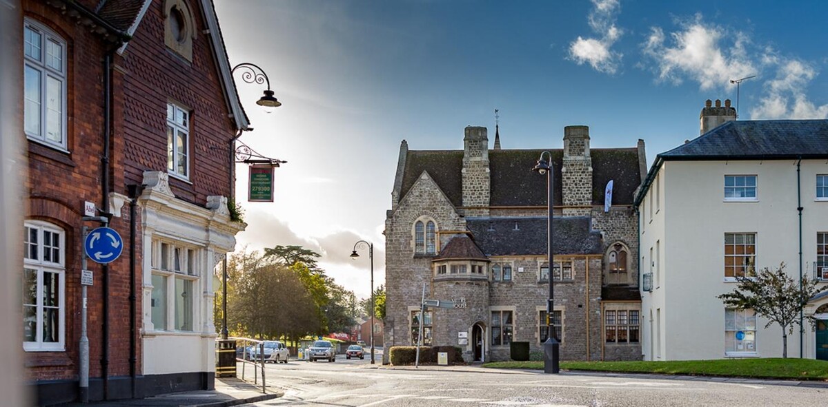 Images The Sangha House