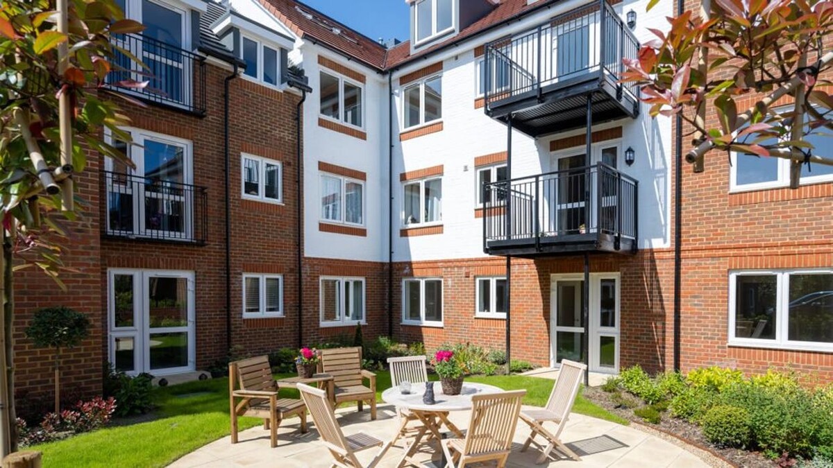 Images Churchill Living