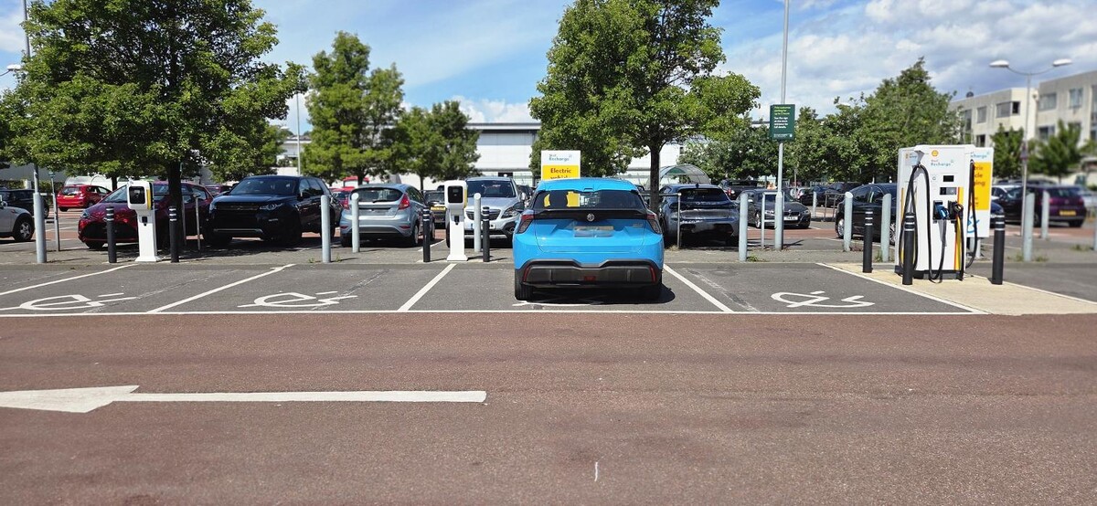 Images Shell Recharge Charging Station