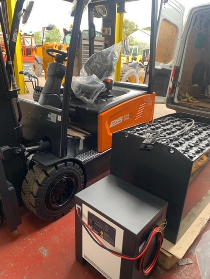 Images Forklift Battery UK