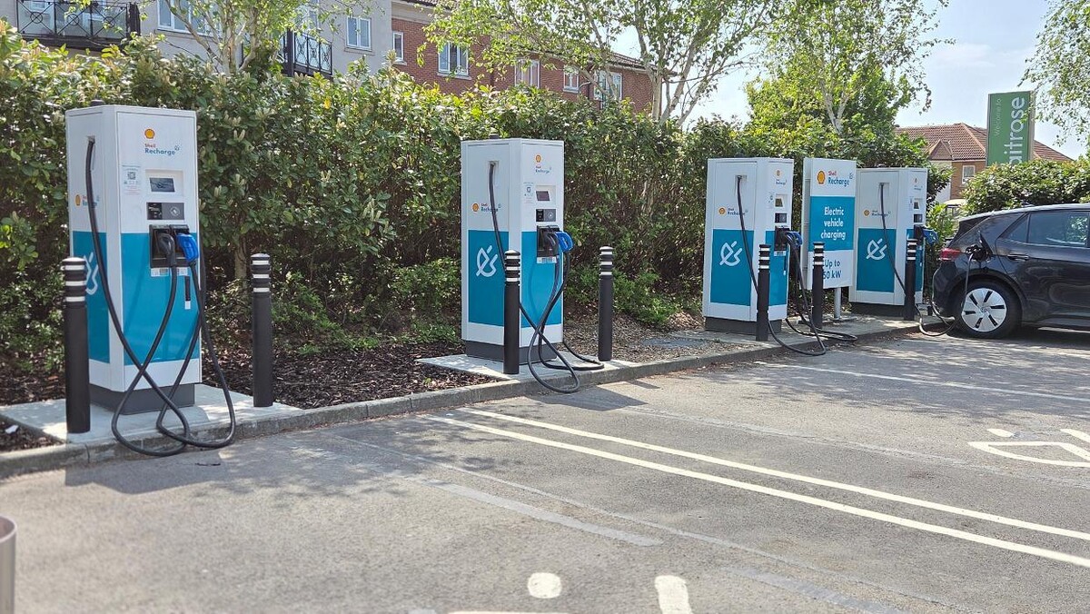 Images Shell Recharge Charging Station