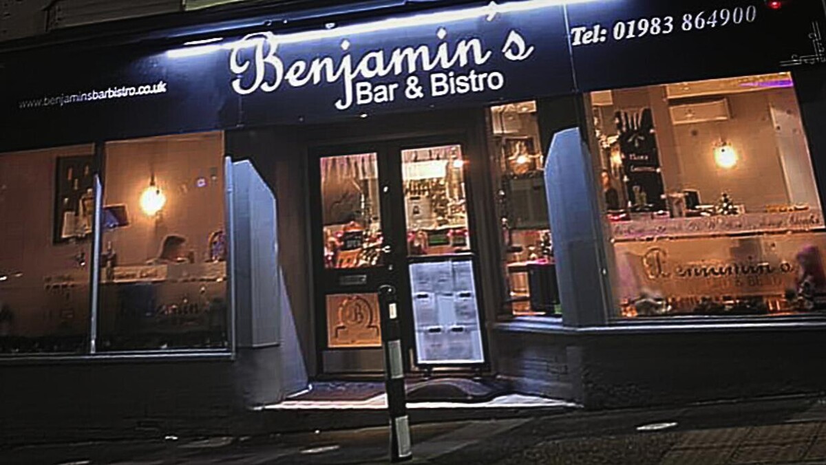 Images Benjamin's Bar and Bistro