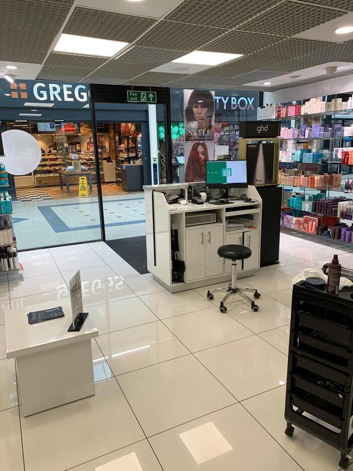 Images Regis Salon Telford