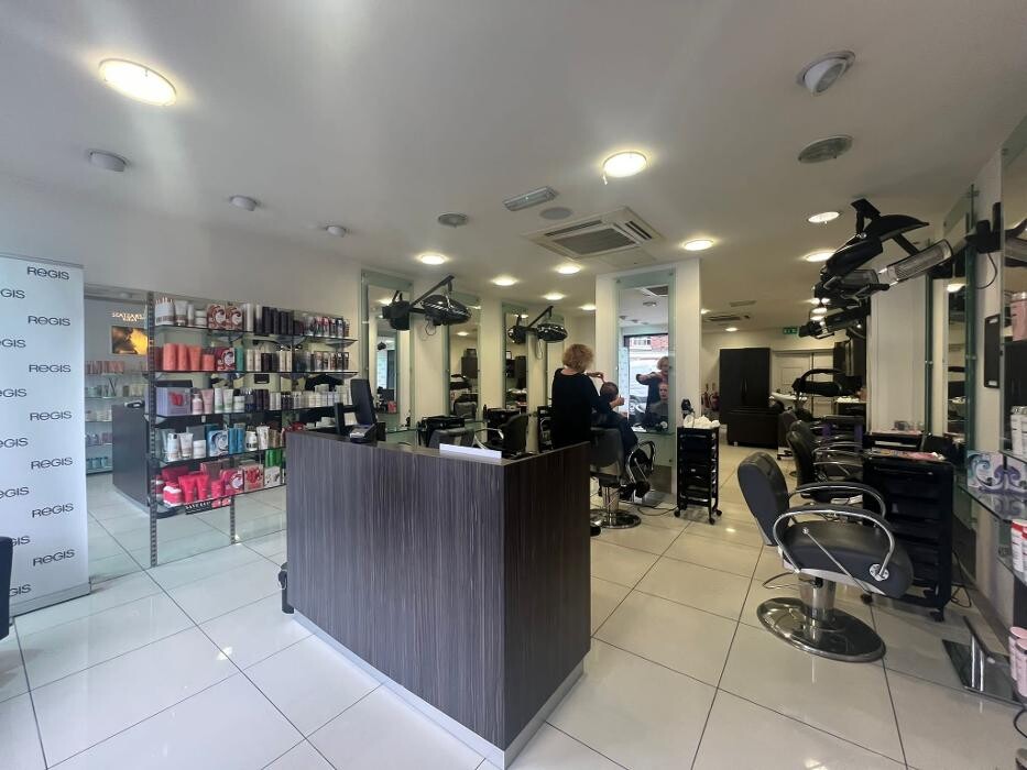 Images Regis Salon Nantwhich