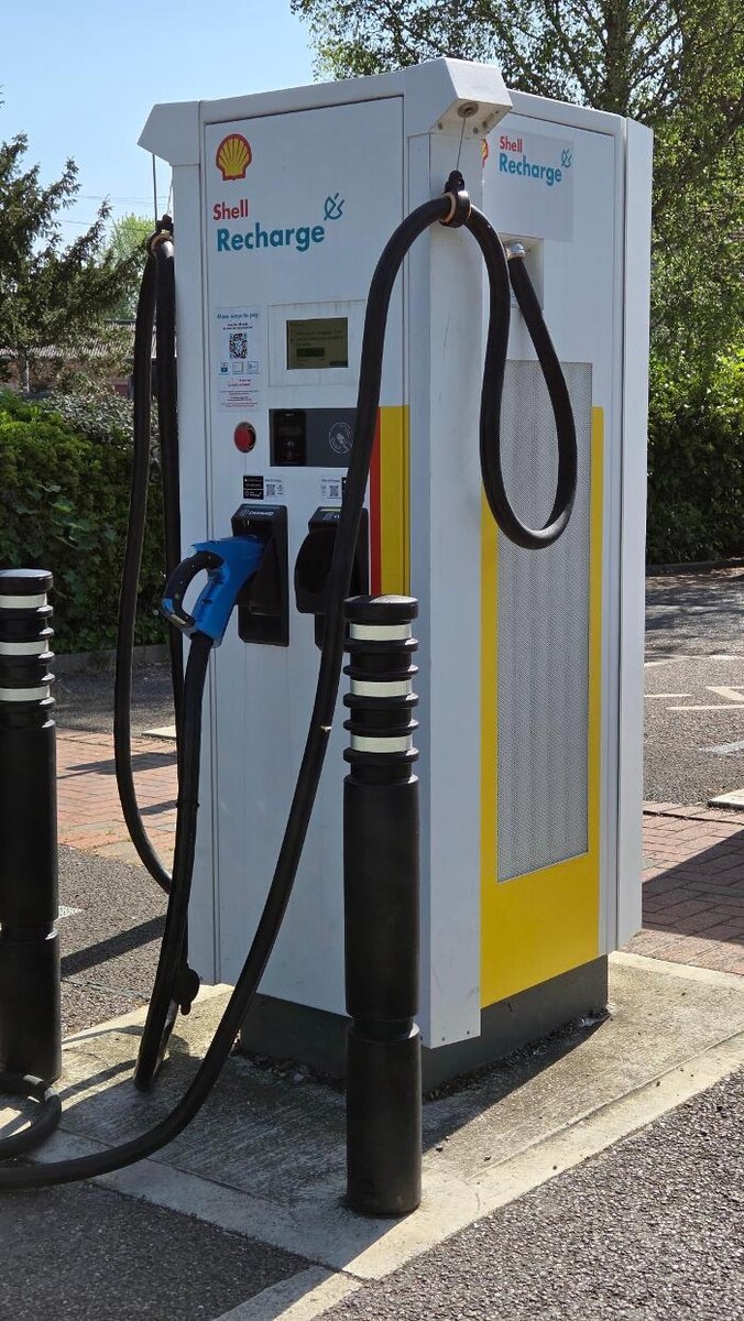 Images Shell Recharge Charging Station