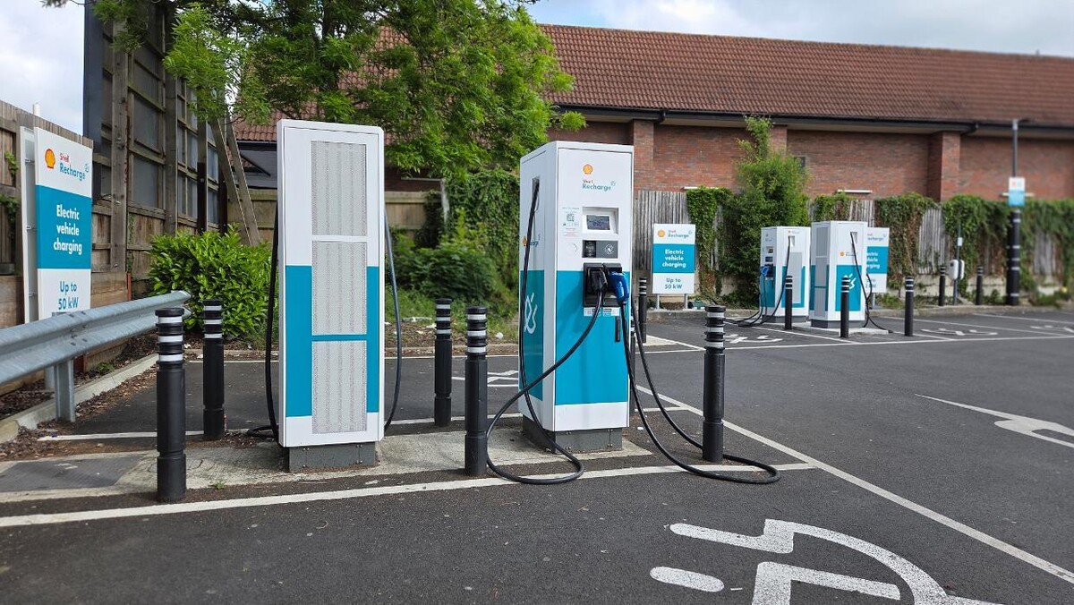 Images Shell Recharge Charging Station