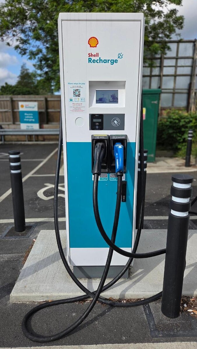 Images Shell Recharge Charging Station