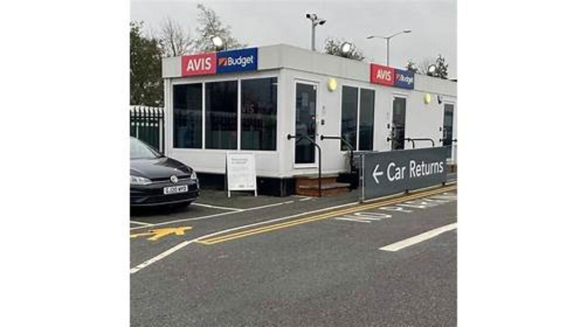 Images Avis Car Hire - Birmingham Airport