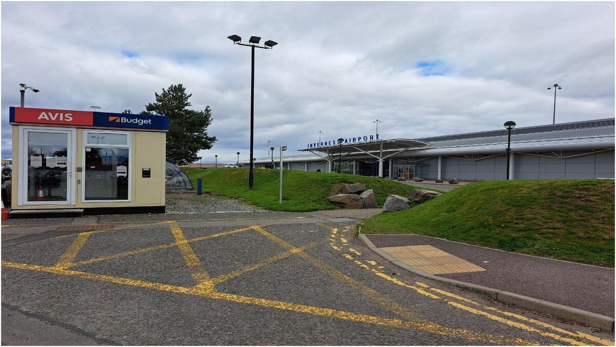 Images Avis Car Hire - Inverness Airport