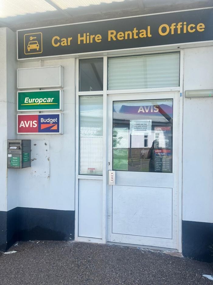Images Avis Car Hire - Exeter Airport