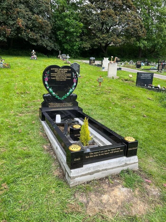 Images Select Keighley Memorials