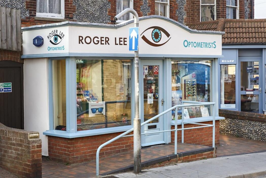 Images Roger Lee Optometrists
