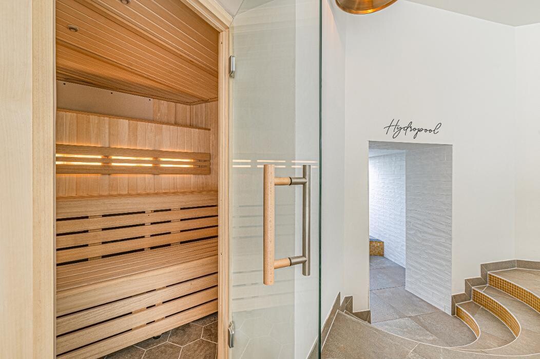Images Harbour Beach Club Hotel & Spa