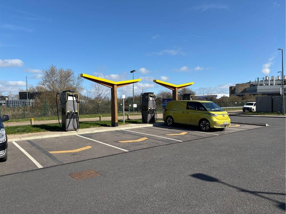 Images Fastned Charging Station