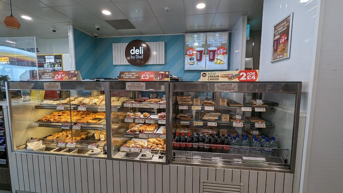 Images Shell Recharge Charging Station