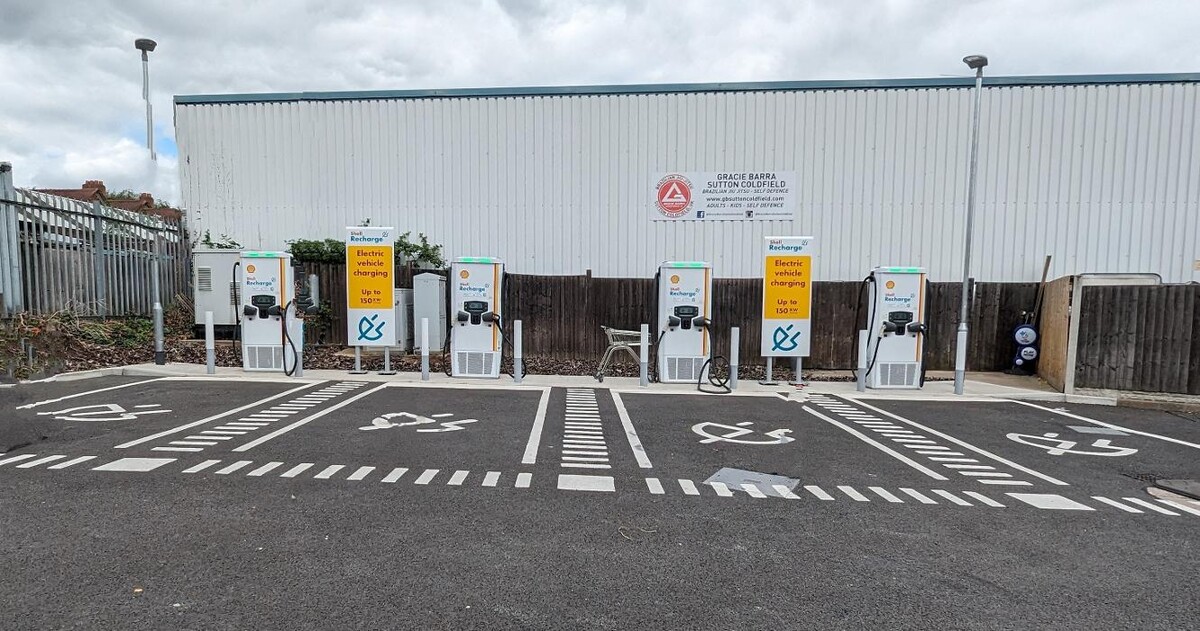 Images Shell Recharge Charging Station