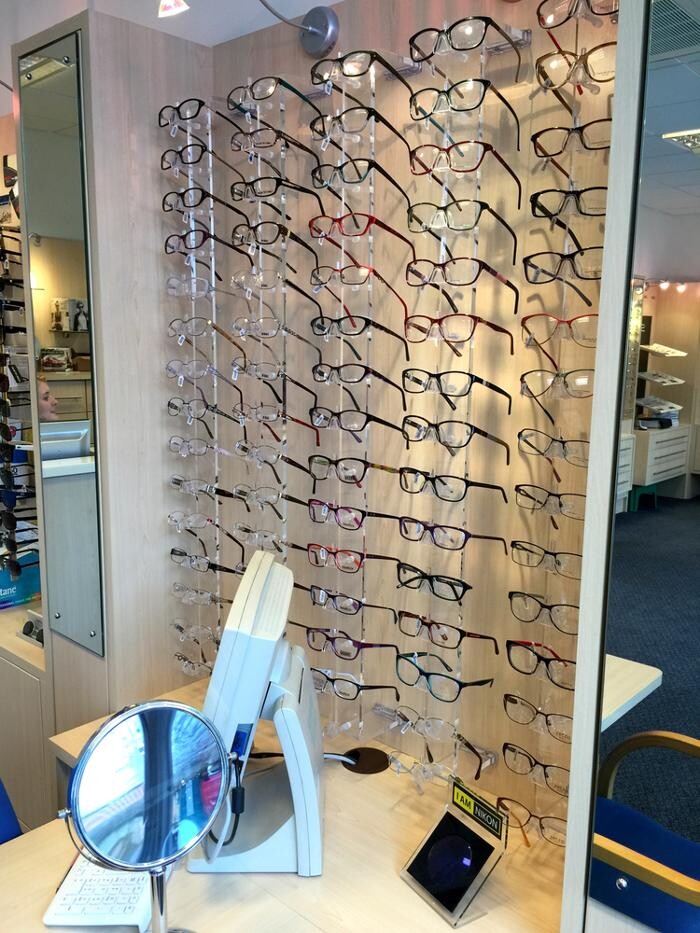 Images Ferrier & MacKinnon Optometrists