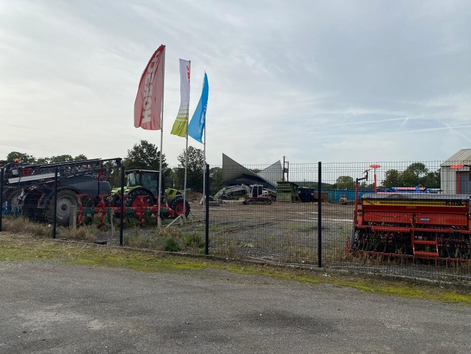 Images bp pulse Charging Station