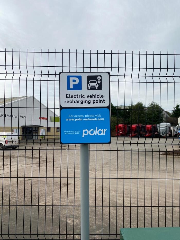 Images bp pulse Charging Station