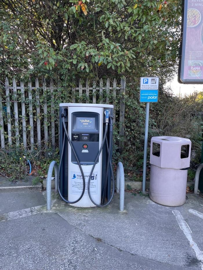 Images bp pulse Charging Station