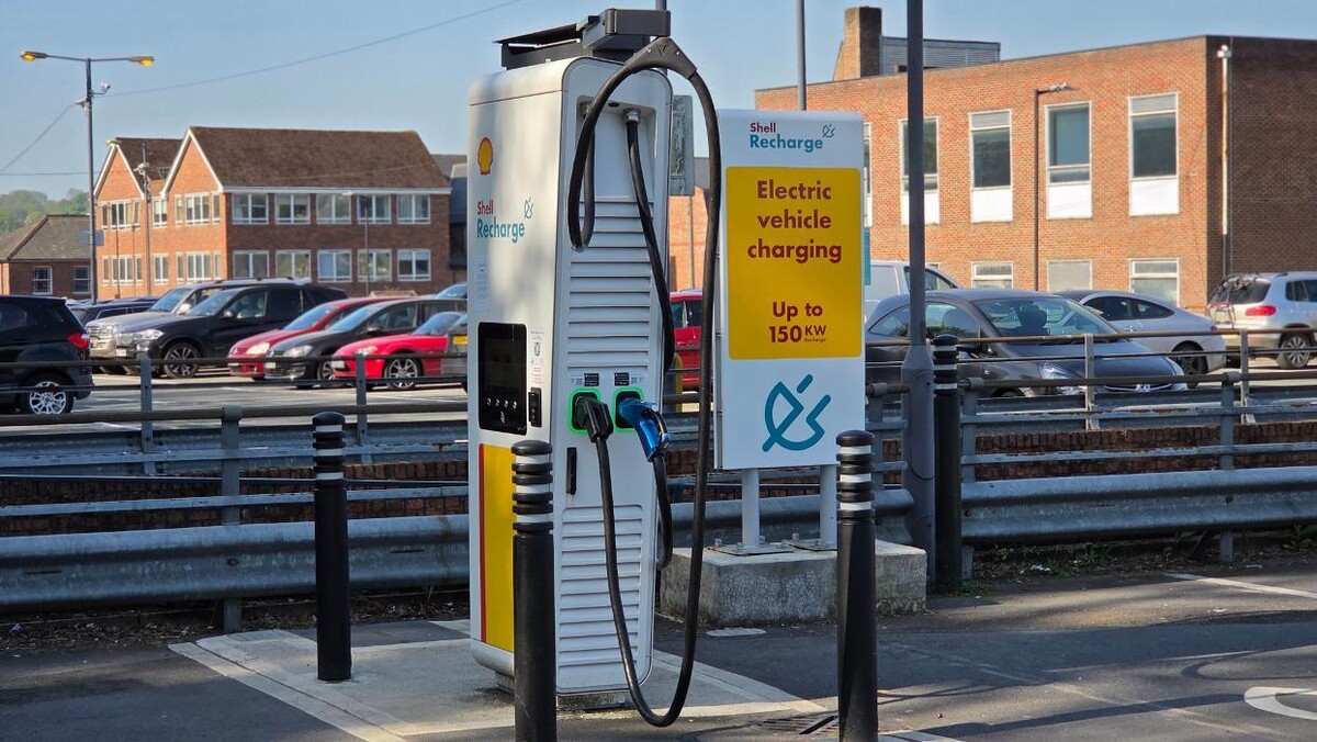 Images Shell Recharge Charging Station