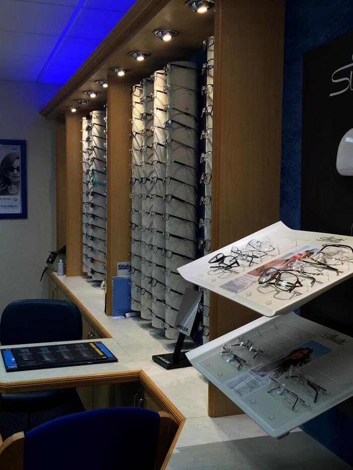 Images Ferrier & MacKinnon Optometrists