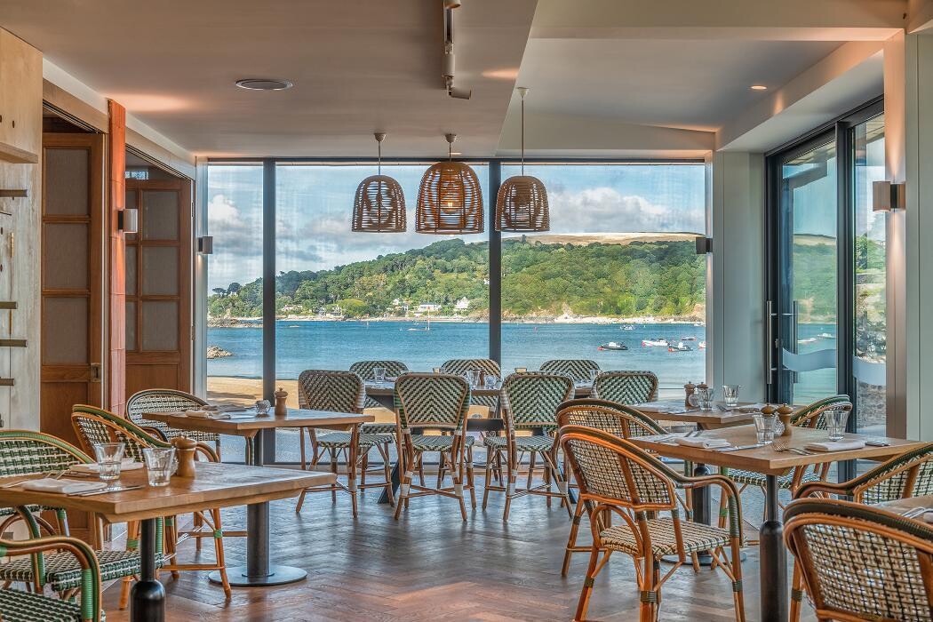 Images Harbour Beach Club Bar + Restaurant