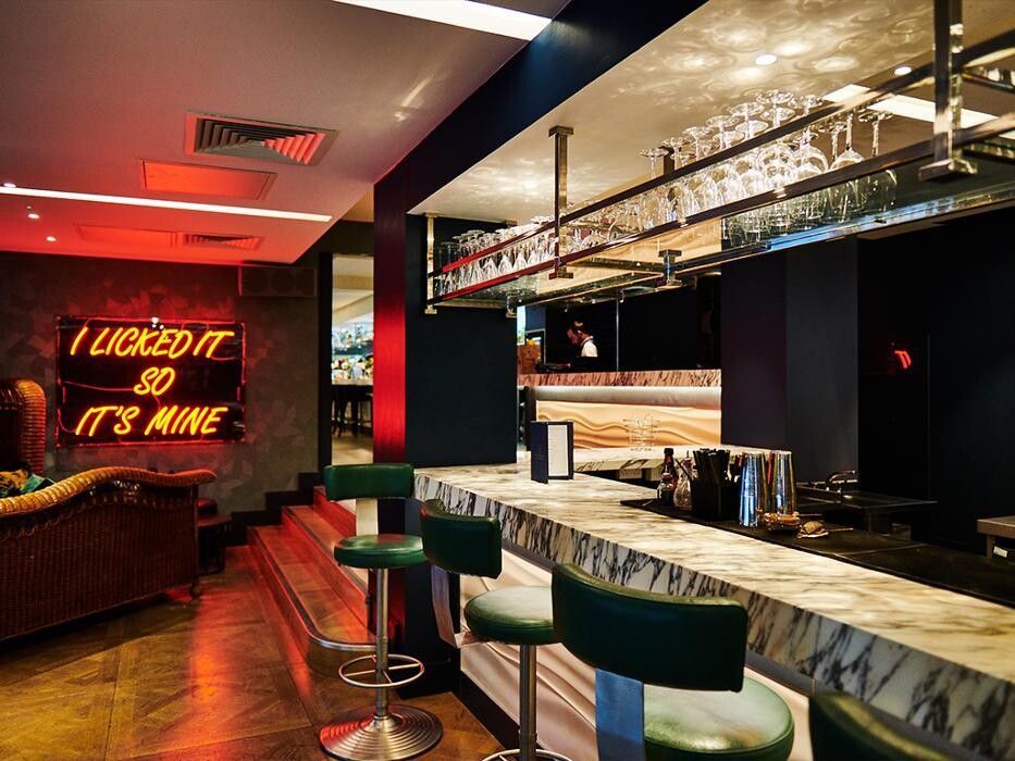 Images The Long Bar & Grill