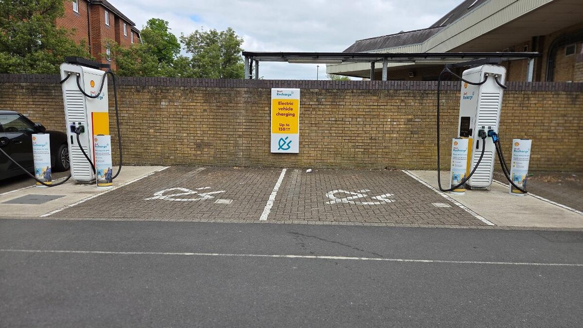 Images Shell Recharge Charging Station