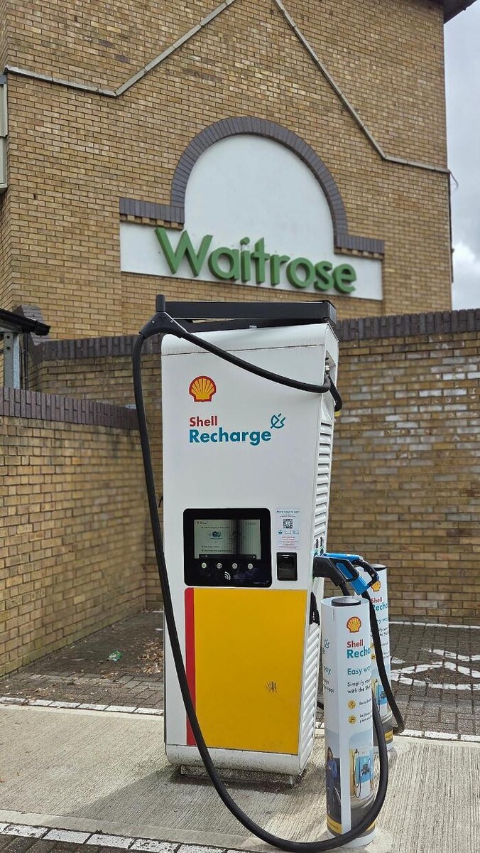 Images Shell Recharge Charging Station