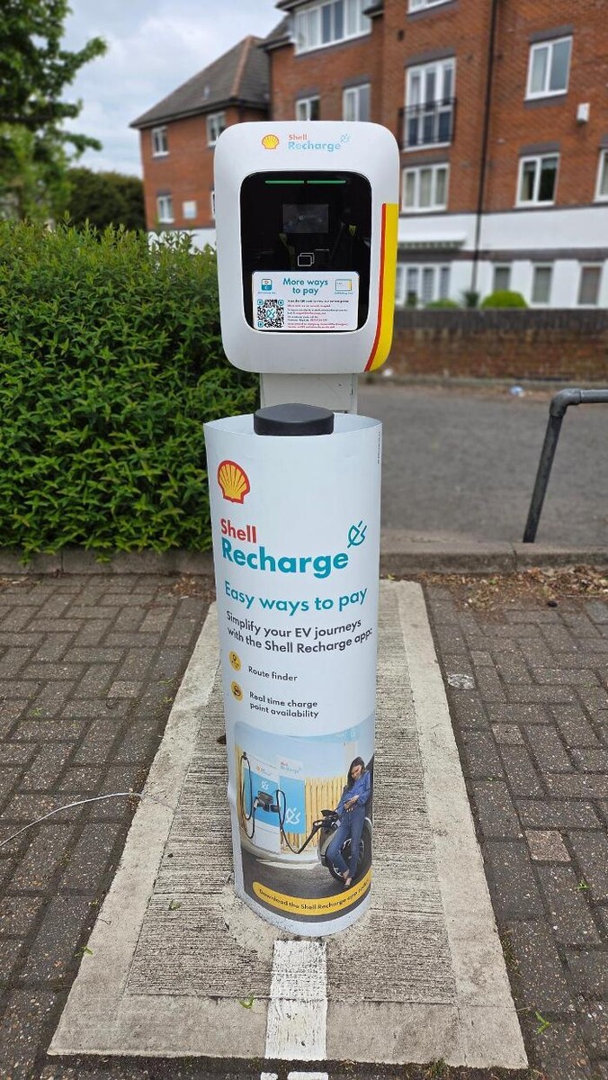 Images Shell Recharge Charging Station