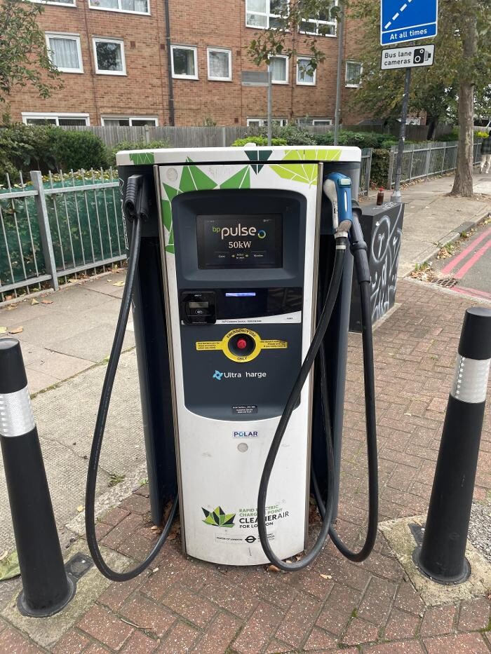 Images bp pulse Charging Station
