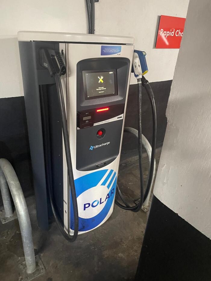 Images bp pulse Charging Station